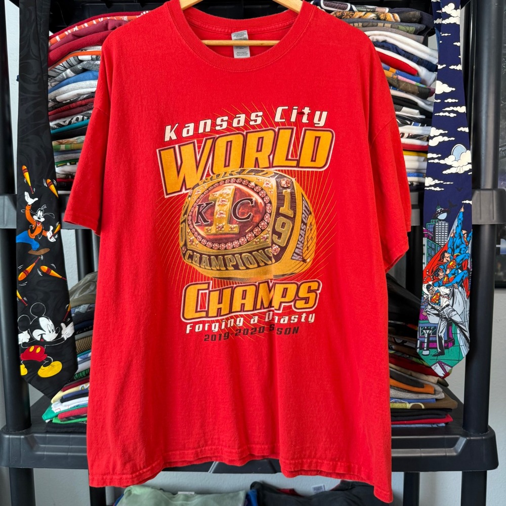 Y2K Red Kansas City World Champs Graphic Tee 2XL Light Marks